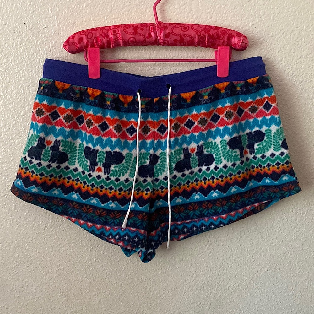 Francesca’s Collections • Multi–Color Graphic Pajama Shorts 🤍